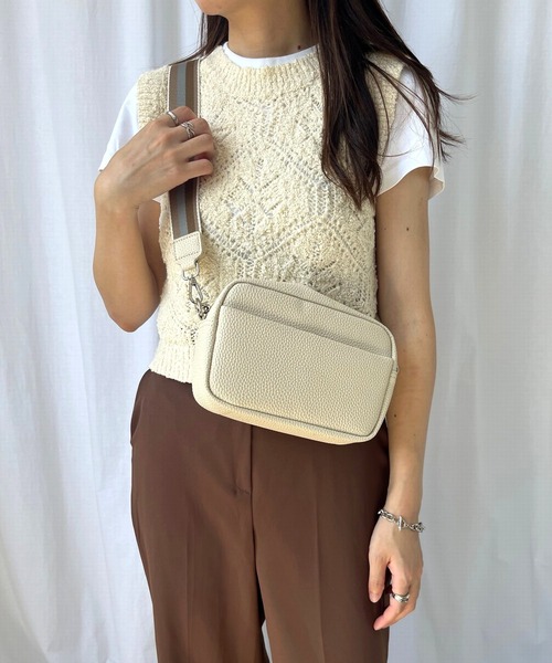 Miscere（ミスケーレ）の「◇ ラインベルトスクエアショルダーバッグ GLBG-003（ショルダーバッグ・レディース・アイボリー/ブラック・FREE）」の12枚目の写真