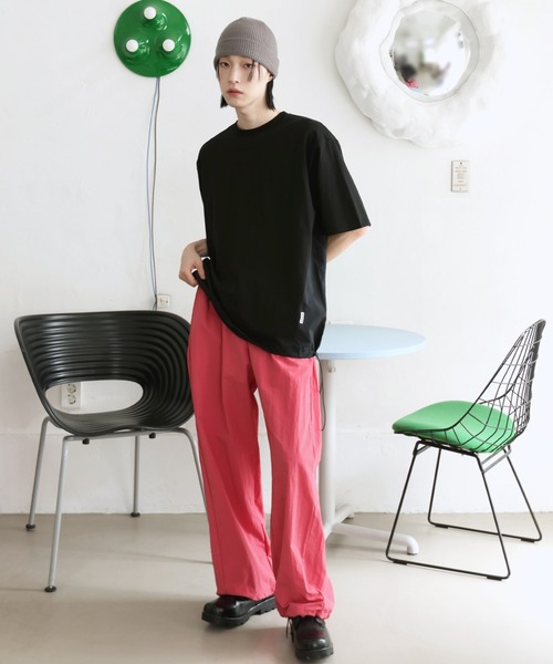 FOLLOWIN（フォロウィン）の「[UNISEX] ナイロンサイドバルーンパンツ（スウェットパンツ・レディース・ブラック/ブルー/ライトグレー/ピンク・FREE）」の19枚目の写真