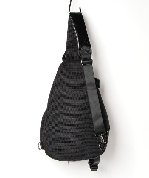 Basic Pleasure Mode（ベーシックプレジャーモード）の「【Basic Pleasure Mode/ ベーシックプレジャーモード 】PU ONE SHOULDER BAG/ フェイクレザー ワンショルダーバッグ ボディバッグ リュック（ショルダーバッグ・メンズ・ブラック・ONE SIZE）」の8枚目の写真