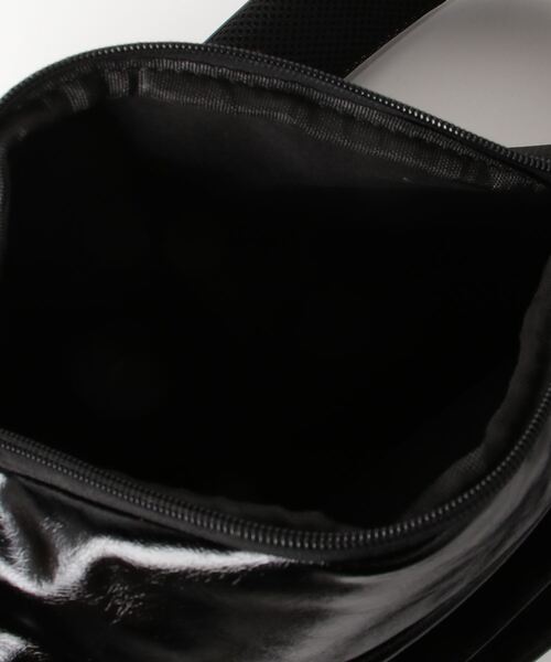 Basic Pleasure Mode（ベーシックプレジャーモード）の「【Basic Pleasure Mode/ ベーシックプレジャーモード 】PU ONE SHOULDER BAG/ フェイクレザー ワンショルダーバッグ ボディバッグ リュック（ショルダーバッグ・メンズ・ブラック・ONE SIZE）」の10枚目の写真