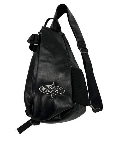 Basic Pleasure Mode（ベーシックプレジャーモード）の「【Basic Pleasure Mode/ ベーシックプレジャーモード 】PU ONE SHOULDER BAG/ フェイクレザー ワンショルダーバッグ ボディバッグ リュック（ショルダーバッグ・メンズ・ブラック・ONE SIZE）」の6枚目の写真