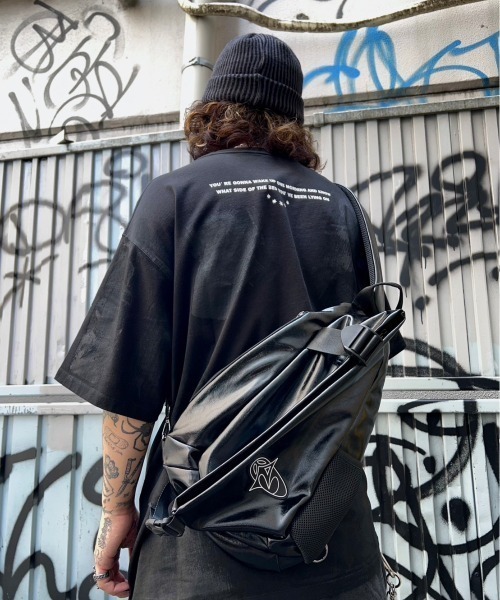 Basic Pleasure Mode（ベーシックプレジャーモード）の「【Basic Pleasure Mode/ ベーシックプレジャーモード 】PU ONE SHOULDER BAG/ フェイクレザー ワンショルダーバッグ ボディバッグ リュック（ショルダーバッグ・メンズ・ブラック・ONE SIZE）」の15枚目の写真