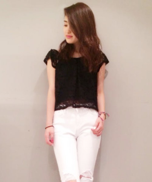 EGOIST（エゴイスト）の「フレアレーストップス（Tシャツ/カットソー・レディース・ホワイト/ブラック/ベージュ・FREE）」の3枚目の写真