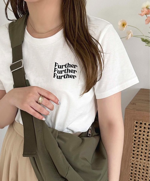apres jour(アプレジュール)の「アソートロゴ刺繍Tシャツ【ZOZOTOWN限定アイテム】(Tシャツ/カットソー・レディース・ホワイト系その他/アイボリー/ブラック/オフホワイト・フリー/X-LARGE)」の4枚目の写真