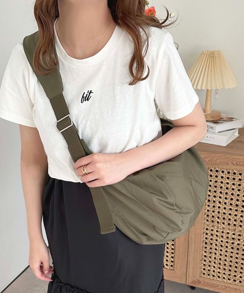 apres jour(アプレジュール)の「アソートロゴ刺繍Tシャツ【ZOZOTOWN限定アイテム】(Tシャツ/カットソー・レディース・ホワイト系その他/アイボリー/ブラック/オフホワイト・フリー/X-LARGE)」の21枚目の写真