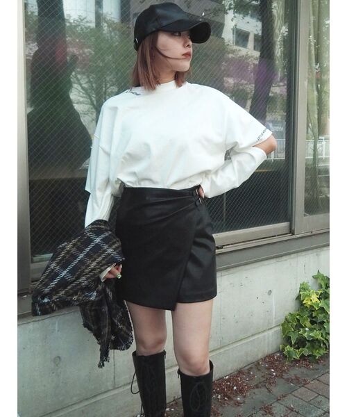 EVRIS（エヴリス）の「バックルデザインラップミニスカート（スカート・レディース・ブラック/シルバー・SMALL/MEDIUM）」の15枚目の写真