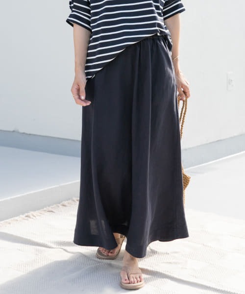 URBAN RESEARCH DOORS(アーバンリサーチドアーズ)の「リネン混フレアスカート(スカート・レディース・ベージュ/パープル/ネイビー・MEDIUM)」の22枚目の写真