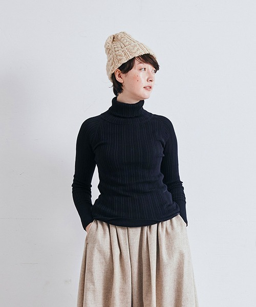 NARU FACTORY（ナルファクトリー）の「コットンランダムリブタートルネック（ニット/セーター・レディース・ブラック/ネイビー/ライム/オレンジ/グリーン/アイボリー/ナチュラル・FREE）」の3枚目の写真