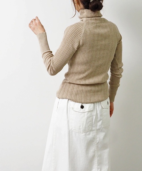 NARU FACTORY（ナルファクトリー）の「コットンランダムリブタートルネック（ニット/セーター・レディース・ブラック/ネイビー/ライム/オレンジ/グリーン/アイボリー/ナチュラル・FREE）」の17枚目の写真