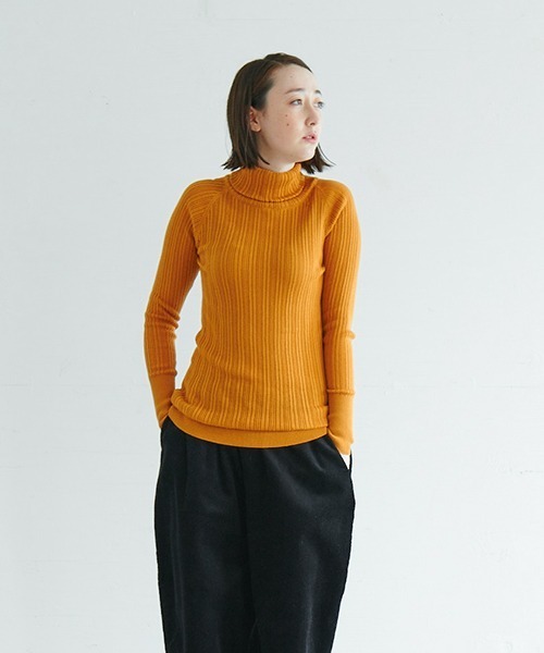NARU FACTORY（ナルファクトリー）の「コットンランダムリブタートルネック（ニット/セーター・レディース・ブラック/ネイビー/ライム/オレンジ/グリーン/アイボリー/ナチュラル・FREE）」の9枚目の写真