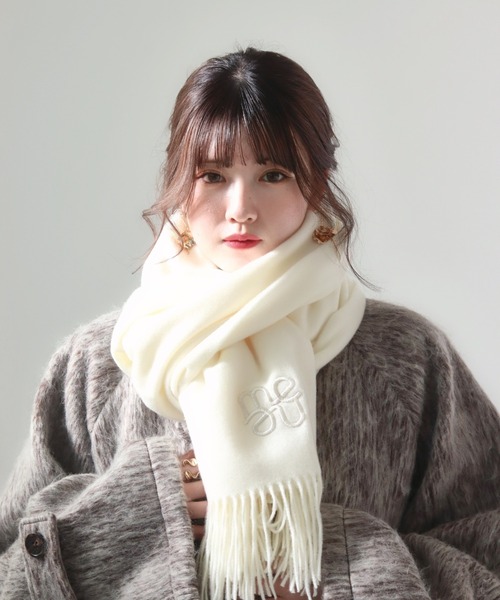 mellowneon（メロウネオン）の「ワントーン刺繍マフラー（マフラー・レディース・ホワイト/ピンク/ブラック/ベージュ/モカ/グレイッシュベージュ/グレー/ブラウン・FREE）」の9枚目の写真