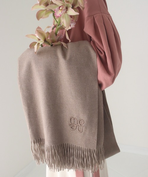 mellowneon（メロウネオン）の「ワントーン刺繍マフラー（マフラー・レディース・ホワイト/ピンク/ブラック/ベージュ/モカ/グレイッシュベージュ/グレー/ブラウン・FREE）」の12枚目の写真
