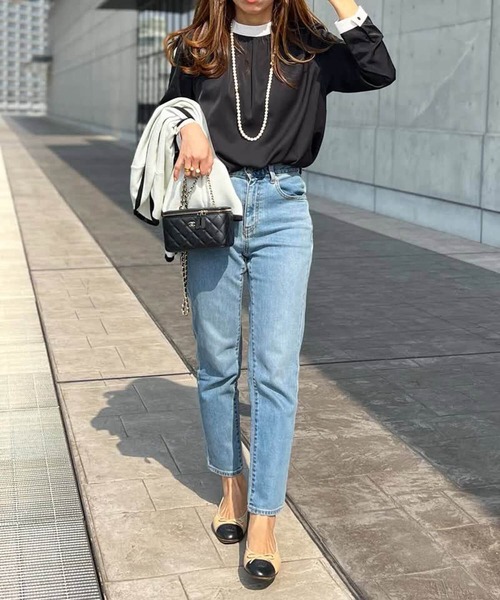 aquagarage（アクアガレージ）の「バイカラーギャザーブラウス（シャツ/ブラウス・レディース・アイボリー/ブラック/ライトグリーン/ベージュ・M/L）」の5枚目の写真