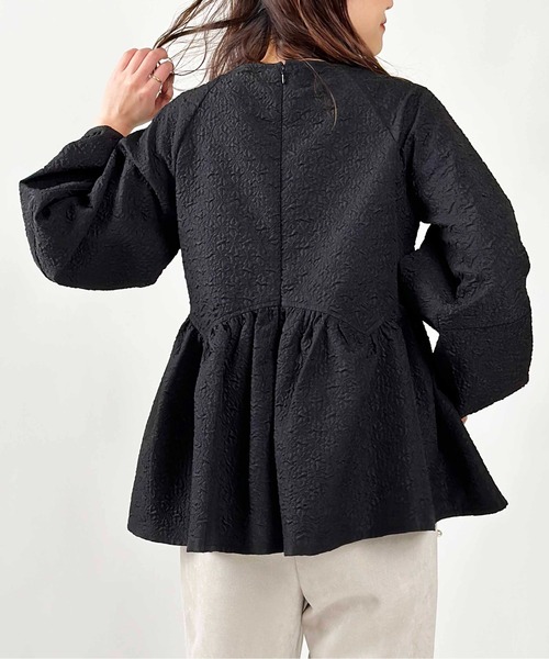 PICCIN(ピッチン)の「【WEB限定】ふくれジャガードペプラムブラウス(セットアップ可能)(シャツ/ブラウス・レディース・ブラック/オフホワイト・M)」の11枚目の写真