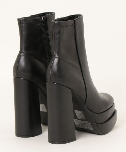 FOREVER 21（フォーエバー トゥエンティーワン）の「2段ストームショートブーツ（ブーツ・レディース・ブラック/ホワイト系その他2・22.5cm/24cm/24.5cm/23cm）」の13枚目の写真