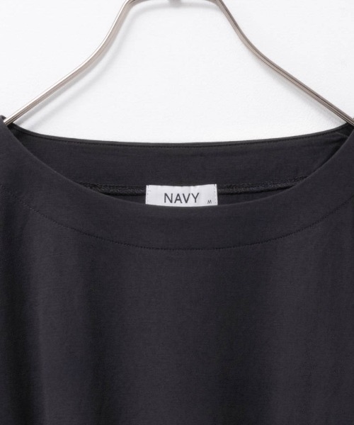 NAVY(ネイビー)の「NAVY サラリ冷感 制菌加工 オーバーサイズ裾スリットTシャツ(Tシャツ/カットソー・レディース・オリーブ/ブラック/チャコールグレー/オフホワイト・M/L)」の16枚目の写真