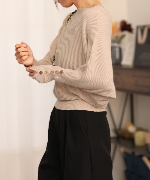 Miniministore(ミニミニストア)の「ボートネックドルマンニットトップス 上品(ニット/セーター・レディース・ブラック/ネイビー/ベージュ/オレンジ/ピンク/レッド/フューシャピンク・FREE)」の15枚目の写真