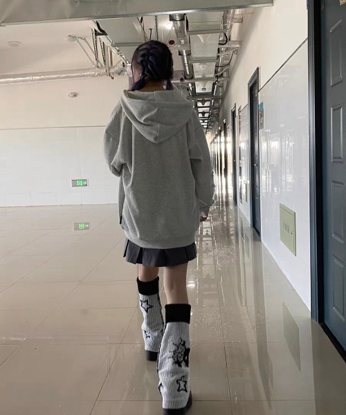 VIBGYOR（ヴィブジョー）の「スターパッチワークパーカー(BQ)（パーカー・レディース・グレー/ブラック・FREE）」の13枚目の写真