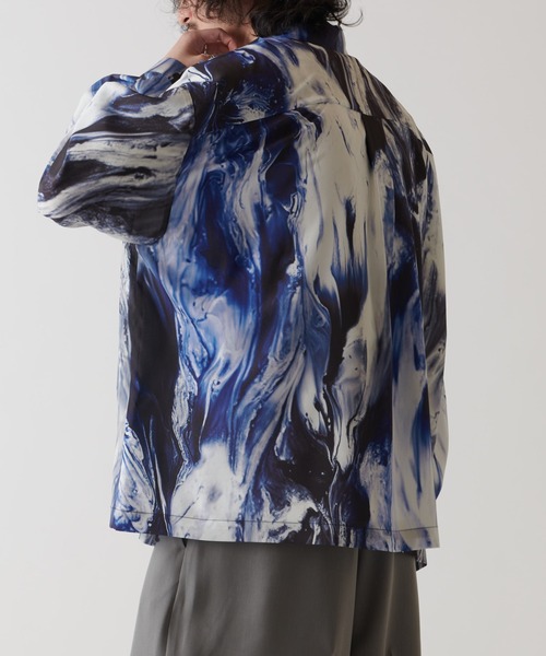 Lui's（ルイス）の「リキッドパターンシャツ（シャツ/ブラウス・メンズ・ブラック/ブルー/レッド・FREE）」の11枚目の写真