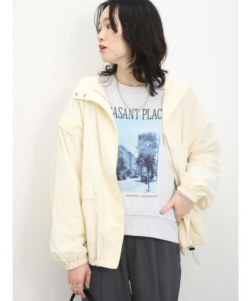 Samansa Mos2 blue（サマンサモスモスブルー）の「裏毛フォトプリントコクーンプルオーバー（Tシャツ/カットソー・レディース・シルバーグレー/ライトベージュ/オフホワイト・F）」の18枚目の写真