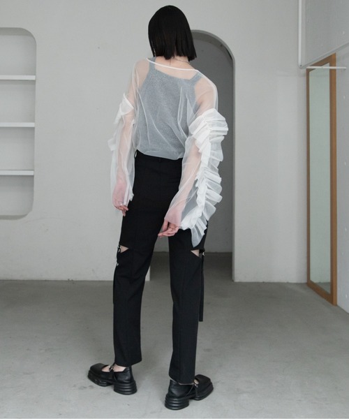 VACANCY(ヴァカンシー)の「袖フリルチュールシアートップス(Tシャツ/カットソー・レディース・ブルー/アイボリー/ブラック・FREE)」の12枚目の写真