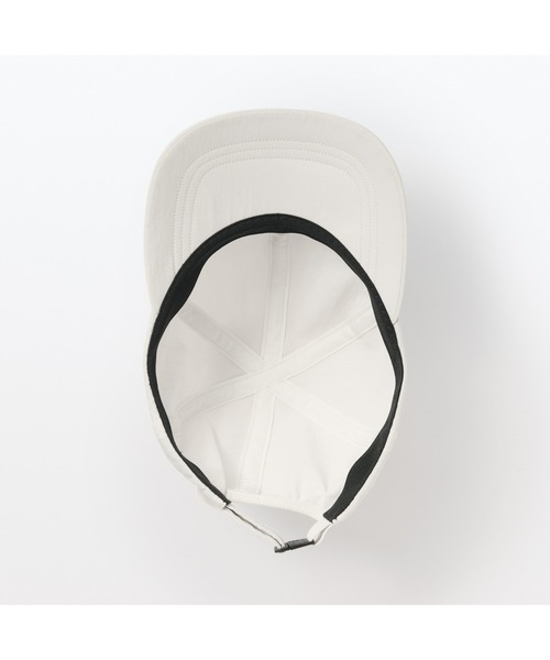 無印良品（ムジルシリョウヒン）の「風を通す　ちいさくまとまる　キャップ（キャップ・レディース・アイボリー/ブルー/ブラック・55-59cm）」の4枚目の写真