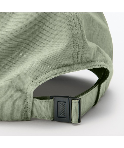 無印良品（ムジルシリョウヒン）の「風を通す　ちいさくまとまる　キャップ（キャップ・レディース・アイボリー/ブルー/ブラック・55-59cm）」の21枚目の写真