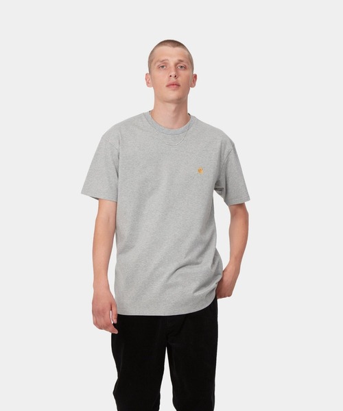 Carhartt WIP(カーハートダブリューアイピー)の「Carhartt WIP S/S CHASE T-SHIRT(カーハートワークインプログレス ショートスリーブ チェイス Tシャツ)(Tシャツ/カットソー・メンズ・ホワイト系/ブラック系/グリーン系/ピンク系/グレー系・SMALL/MEDIUM/LARGE/X-LARGE)」の3枚目の写真