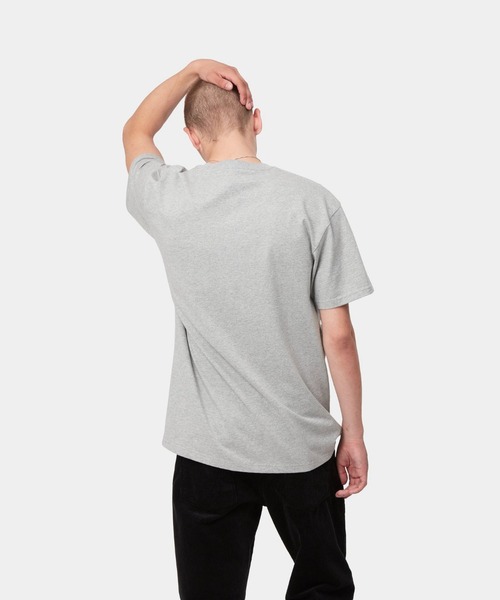 Carhartt WIP(カーハートダブリューアイピー)の「Carhartt WIP S/S CHASE T-SHIRT(カーハートワークインプログレス ショートスリーブ チェイス Tシャツ)(Tシャツ/カットソー・メンズ・ホワイト系/ブラック系/グリーン系/ピンク系/グレー系・SMALL/MEDIUM/LARGE/X-LARGE)」の10枚目の写真