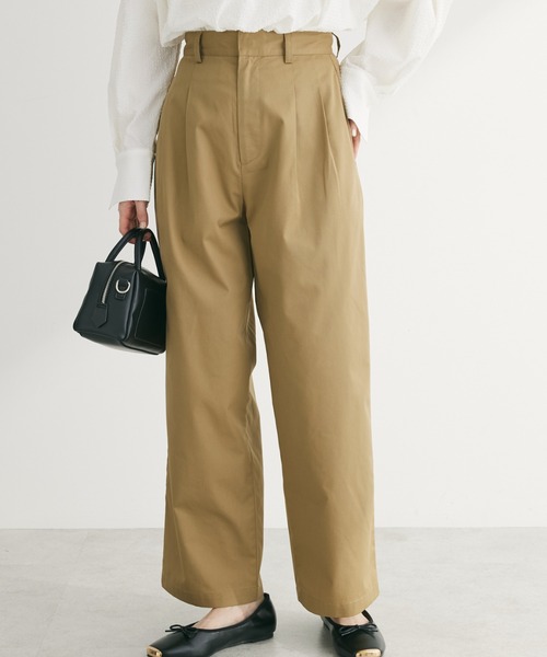 Green　Parks（グリーンパークス）の「ツータックチノパンツ（チノパンツ・レディース・アイボリー/ベージュ/ダークネイビー・FREE）」の2枚目の写真