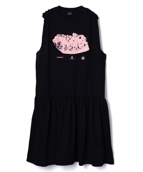 NON TOKYO(ノントーキョー)の「GATHER SLEEVE ONE-PIECE(ワンピース・レディース・ホワイト/ネイビー/ブラック・FREE)」の2枚目の写真