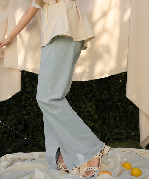 mideal スリットストレートデニム ライトブルー mideal（マイディール）の「slit straight denim / スリット