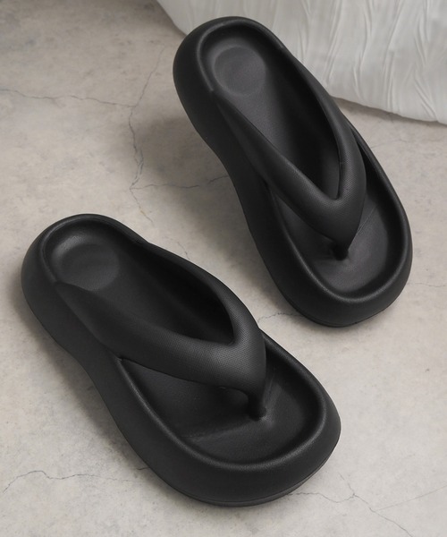 minia（ミニア）の「EVAトングサンダル（サンダル・レディース・アイボリー/ブラック・23.0cm/23.5cm/24.5cm/25.0cm）」の7枚目の写真