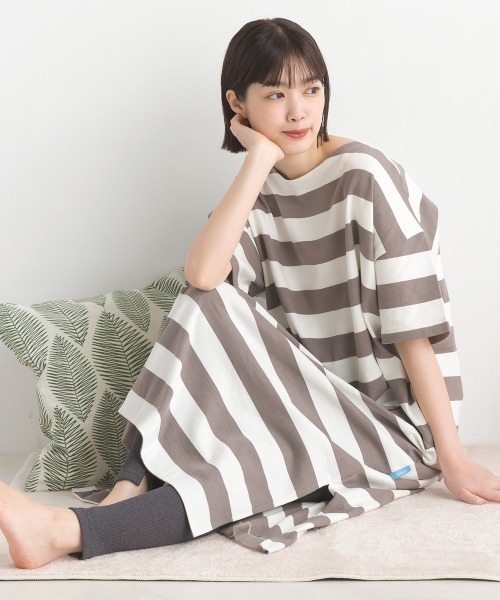 OMNES(オムネス)の「10番単ボーダー半袖ワンピース(ワンピース・レディース・ホワイト×ブラック/ホワイト×ブルー/ブルー系その他/ホワイト系その他/ホワイト系その他2・FREE)」の4枚目の写真