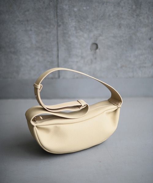 Marient（マリエント）の「Wrap Shoulder Bag（ショルダーバッグ・レディース・ベージュ/ブラック・FREE）」の5枚目の写真