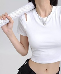 ショルダーカットアウトショート丈Tシャツ