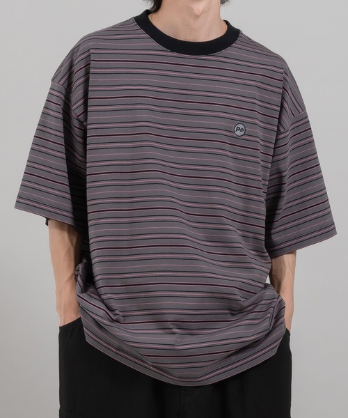 Perushu(ペルーシュ)の「ワンポイント刺繍ボーダーTシャツ(Tシャツ/カットソー・メンズ・イエロー/オレンジ/オフホワイト/チャコールグレー・SMALL/MEDIUM/LARGE)」の5枚目の写真