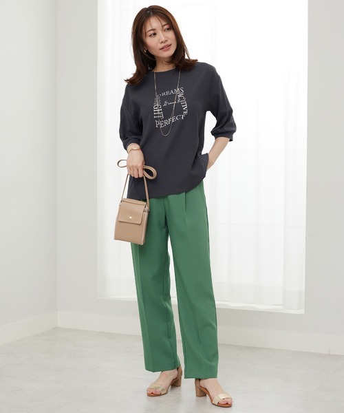 BELLUNA PLUS(ベルーナ)の「異素材使いロゴデザインプルオーバー(Tシャツ/カットソー・レディース・ブルーグレー/カーキ/オフホワイト/チャコール・MEDIUM/LARGE/X-LARGE)」の16枚目の写真