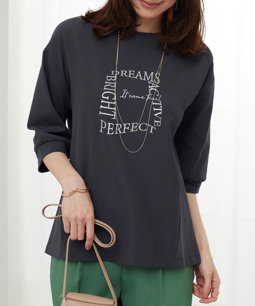 BELLUNA PLUS(ベルーナ)の「異素材使いロゴデザインプルオーバー(Tシャツ/カットソー・レディース・ブルーグレー/カーキ/オフホワイト/チャコール・MEDIUM/LARGE/X-LARGE)」の14枚目の写真