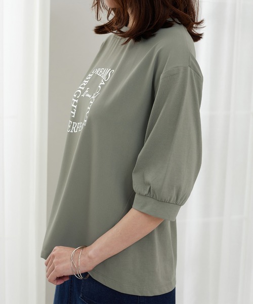 BELLUNA PLUS(ベルーナ)の「異素材使いロゴデザインプルオーバー(Tシャツ/カットソー・レディース・ブルーグレー/カーキ/オフホワイト/チャコール・MEDIUM/LARGE/X-LARGE)」の20枚目の写真