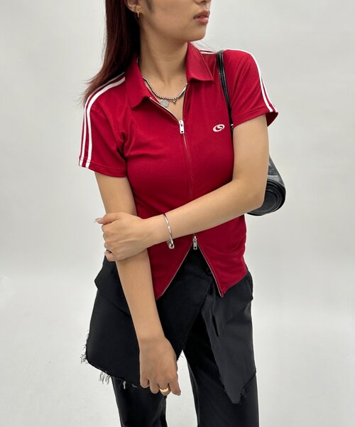 WHO'S WHO gallery（フーズフーギャラリー）の「【SLOPPY/スロッピー】フューチャーロゴライントップス（Tシャツ/カットソー・レディース・ブラック/オフホワイト/レッド/ネイビー・FREE）」の4枚目の写真