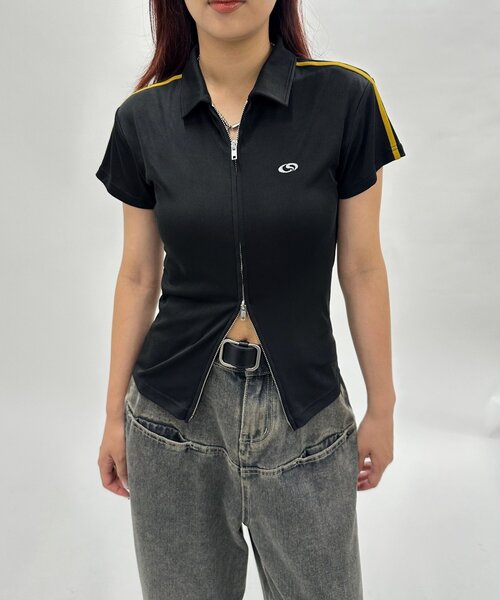 WHO'S WHO gallery（フーズフーギャラリー）の「【SLOPPY/スロッピー】フューチャーロゴライントップス（Tシャツ/カットソー・レディース・ブラック/オフホワイト/レッド/ネイビー・FREE）」の6枚目の写真