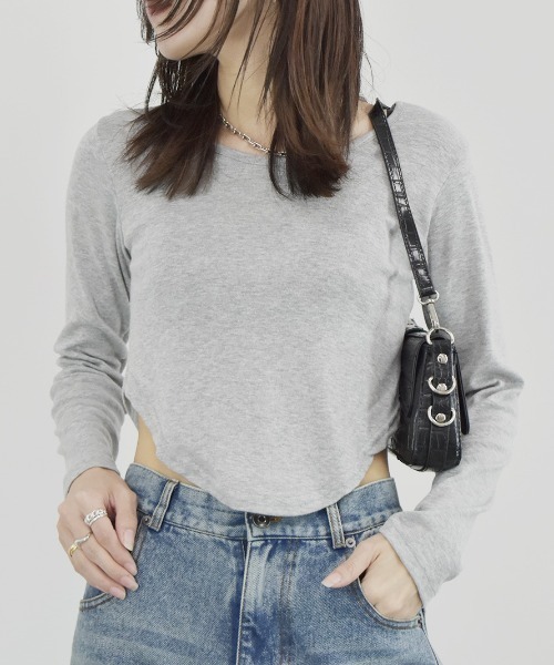 Reurie'(レウリィ)の「【新色追加】ボディースーツ風トップス / 長袖 クルーネック 肌見せ Vカット クロップド丈 シンプル 大人カジュアル 韓国ファッション モノトーン 黒 ブラック グレー(Tシャツ/カットソー・レディース・ブラック/グレー/ホワイト・FREE)」の21枚目の写真