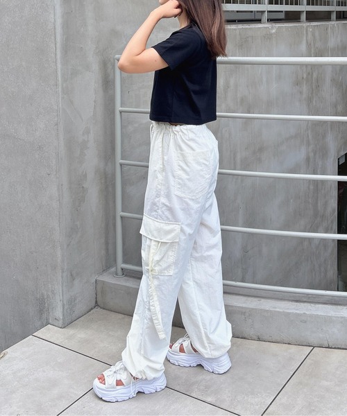 INGNI(イング)の「パッチデニムコンパクトTシャツ(Tシャツ/カットソー・レディース・オフホワイト/チャコールグレー/ブラック・M)」の17枚目の写真