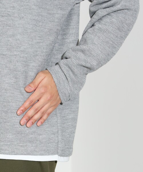 BEAMS HEART(ビームスハート)の「畦編み キーネック フェイクレイヤー カットソー(Tシャツ/カットソー・メンズ・グレー/ネイビー・S/M/L/XL)」の16枚目の写真