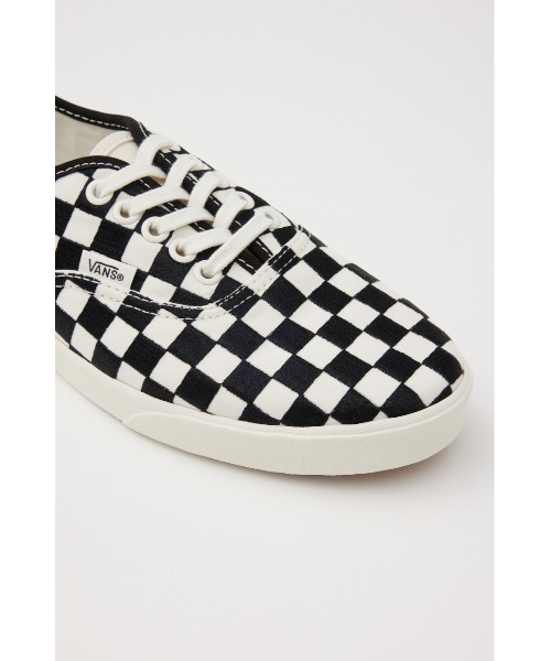 VANS（バンズ）の「AUTHENTIC LOWPRO（スニーカー・レディース・ブラック/シルバー・23cm/23.5cm/24cm/24.5cm/25cm）」の16枚目の写真