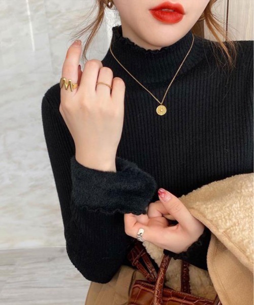 kirakiraShop(キラキラショップ)の「裏起毛 ハイネック メロウリブニット(ニット/セーター・レディース・ベージュ/ブラウン/グレー/ホワイト/ブラック・M/L)」の1枚目の写真