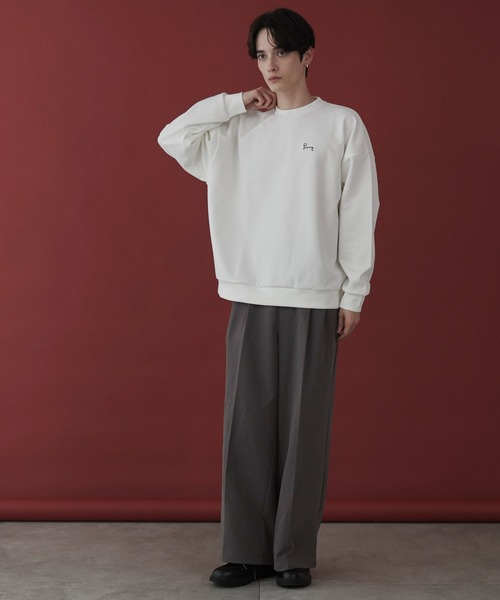 LUCY（ルーシー）の「LUCY/AIRFUNCTIONワンポイントプルオーバー（スウェット・メンズ・ダークグレー/ホワイト・MEDIUM/LARGE）」の3枚目の写真