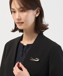 J.PRESS（ジェイプレス）の「ハーフリボン ブローチ（ブローチ/コサージュ）」