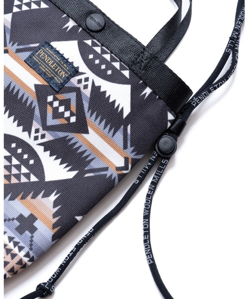 PENDLETON（ペンドルトン）の「ショルダーポウチ（ボディバッグ/ウエストポーチ・メンズ・ネイビー/ブラック系その他/オフホワイト・FREE）」の10枚目の写真
